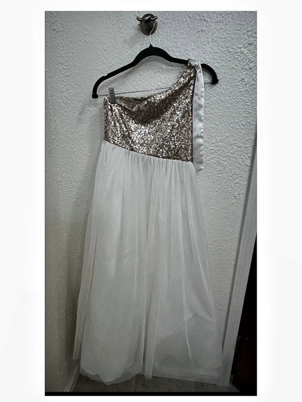Poppies and Roses Sequin Maxi Dress in White & Gold Girls Size 16